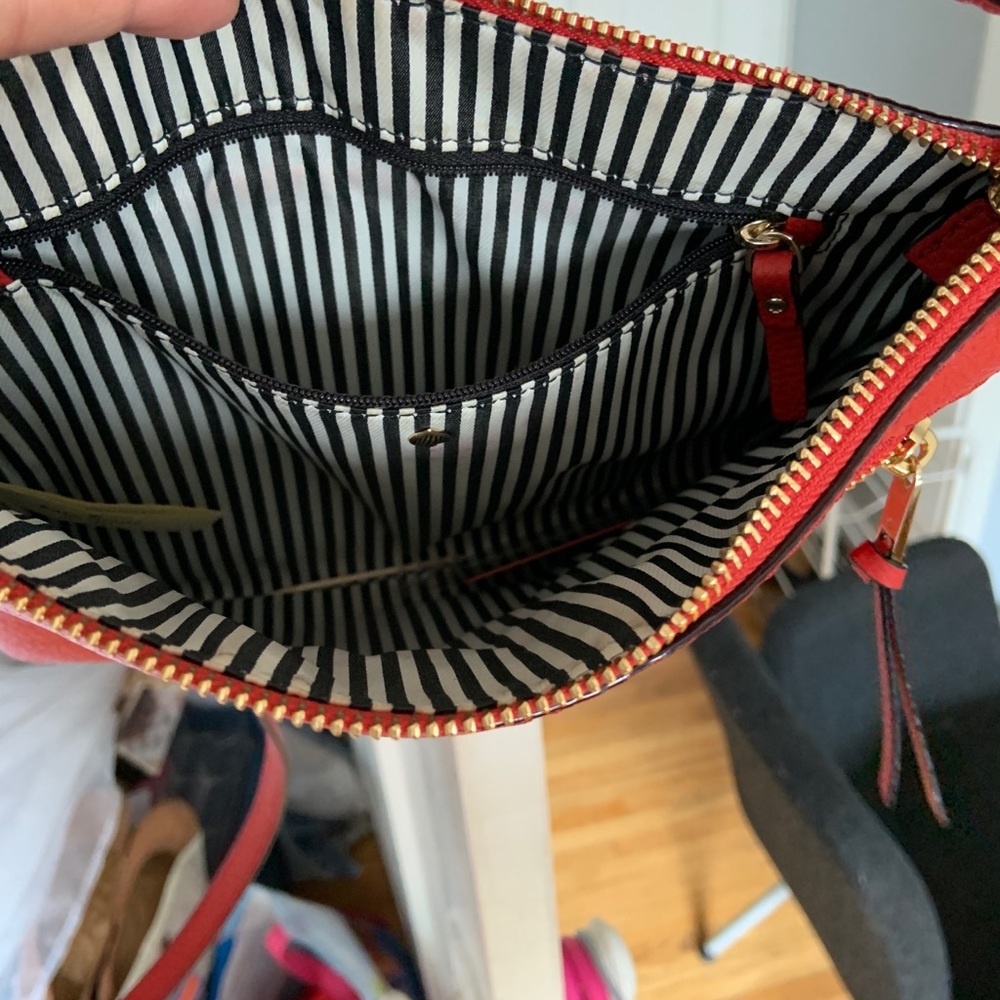 Kate spade Red Cross over messenger bag - Picture 2 of 2